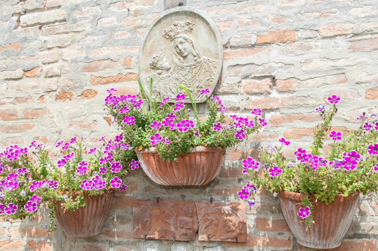 Interno Estense 753 Ferrara Bagian luar foto